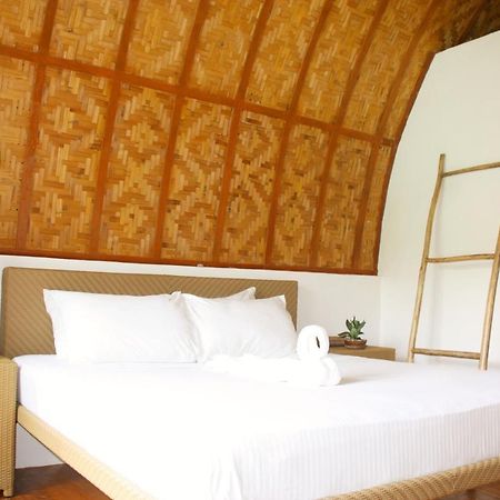 Tropical Temple Siargao Resort 卢纳将军城 外观 照片